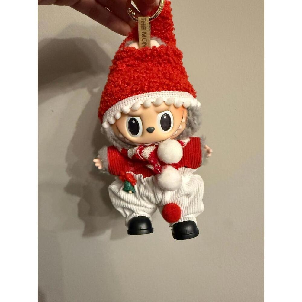 MAC Sesame Bean + Santa Holiday Outfit